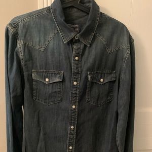 American eagle denim button up shirt size M $10